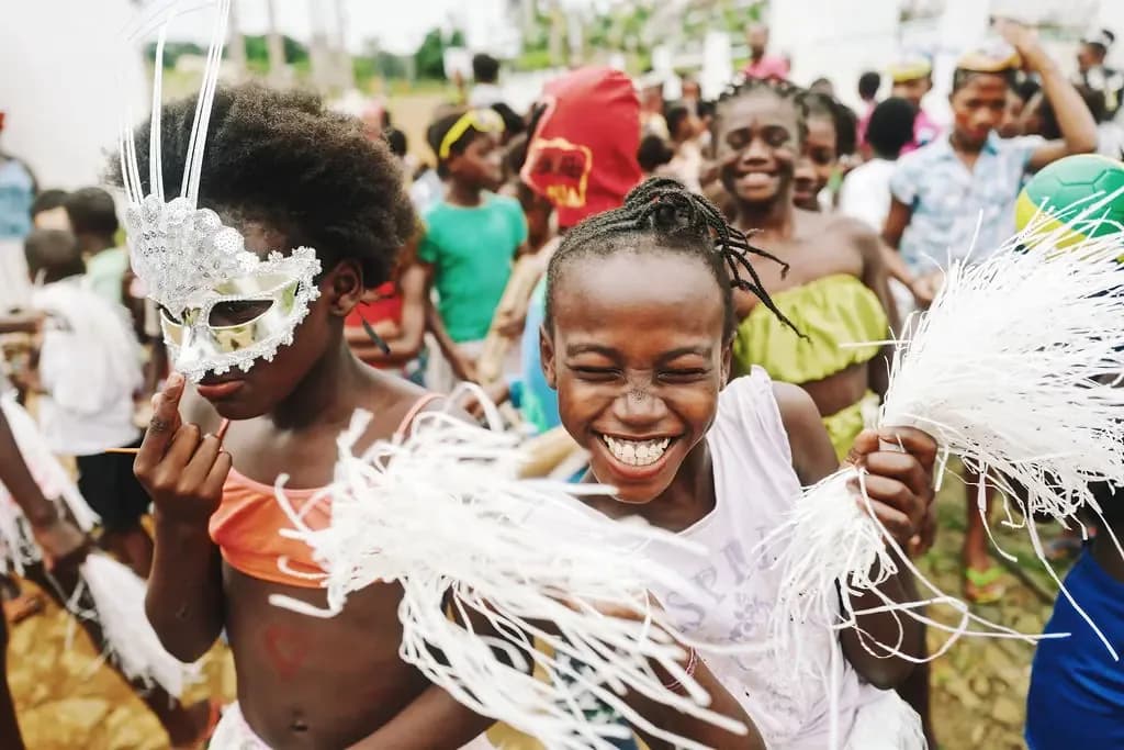 Festas de São Tomé e Príncipe: Tchiloli, Auto de Floripes, feriados e calendário