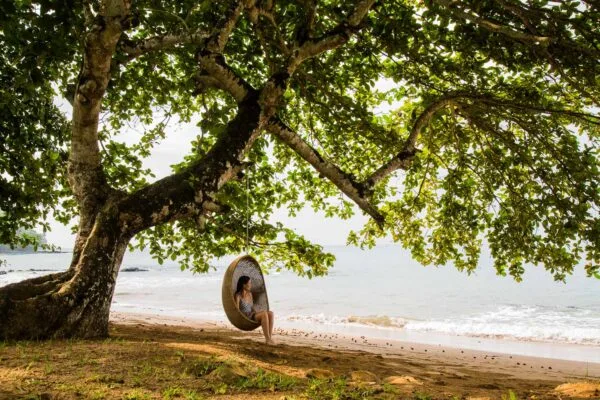 21 EXPERIENCES cocoon at Sundy Praia copyright Scott Ramsay